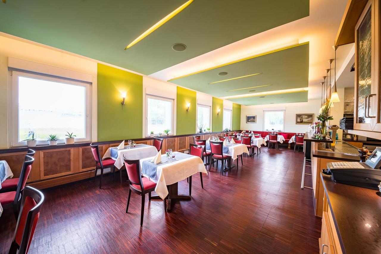 Hotel Restaurant Vater Rhein Верт-ам-Райн Екстер'єр фото